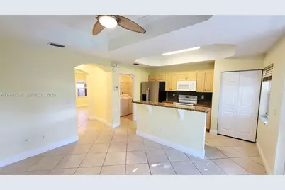 4935 Tradewinds Ter #902, Dania Beach, FL 33312 - Photo 6