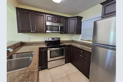 1721 Balfour Point Drive #H, West Palm Beach, FL 33411 - Photo 4