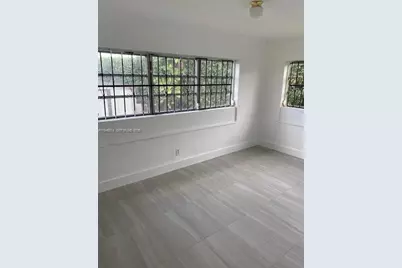 1170 NW 90th St, Miami, FL 33150 - Photo 14