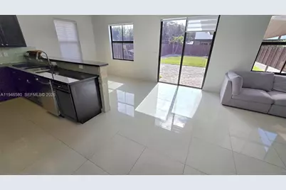10032 NW 87th Ter, Doral, FL 33178 - Photo 34