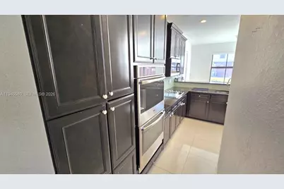 10032 NW 87th Ter, Doral, FL 33178 - Photo 40