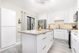 9844 NW 6th Ct, Plantation, FL 33324 - Photo 2