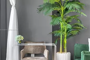 650 NE 32nd St, Miami, FL 33137 - Photo 10