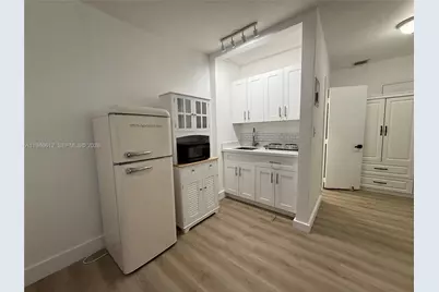 481 E 31th St #E, Hialeah, FL 33013 - Photo 1