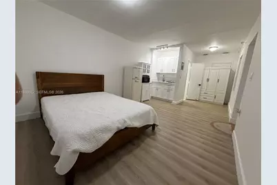 481 E 31th St #E, Hialeah, FL 33013 - Photo 4