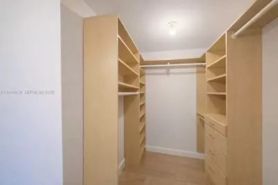 5700 Collins Ave #15F, Miami Beach, FL 33140 - Photo 12