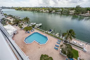 5700 Collins Ave, Miami Beach, FL 33140 - Photo 20