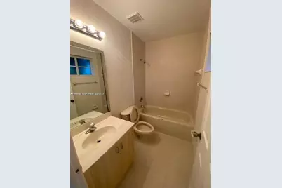 909 SW 6th Pl, Florida City, FL 33034 - Photo 10