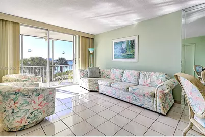 3010 Marcos Dr #R311, Aventura, FL 33160 - Photo 10