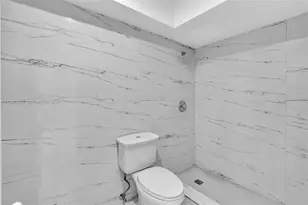 17532 NW 61st Ct N, Hialeah, FL 33015 - Photo 80