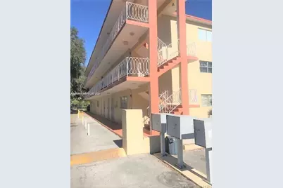 2441 NW 13th St #71, Miami, FL 33125 - Photo 2