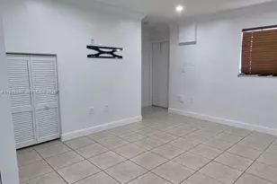 8531 SW 109th Ave, Miami, FL 33173 - Photo 8