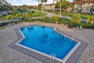 12850 SW 4th Ct, Pembroke Pines, FL 33027 - Photo 28