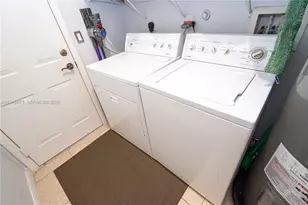 12878 SW 51st St, Miramar, FL 33027 - Photo 36