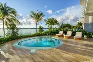 700 NE 24th St, Miami, FL 33137 - Photo 1