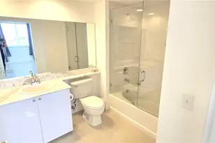 2775 NE 187th St, Aventura, FL 33180 - Photo 28