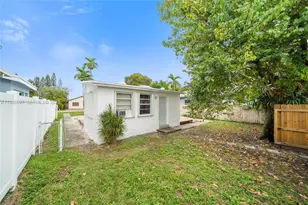 1726 Roosevelt St, Hollywood, FL 33020 - Photo 18