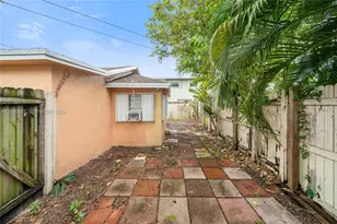 1726 Roosevelt St, Hollywood, FL 33020 - Photo 24