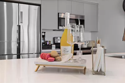 1150 101st St #502, Bay Harbor Islands, FL 33154 - Photo 12