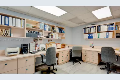 7957 NW 54th St, Doral, FL 33166 - Photo 38