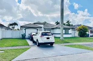 14742 SW 176th Terr, Miami, FL 33187 - Photo 2