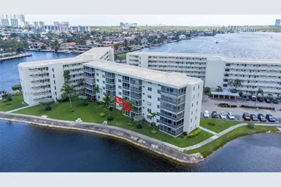 3030 Marcos Dr #T203, Aventura, FL 33160 - Photo 44