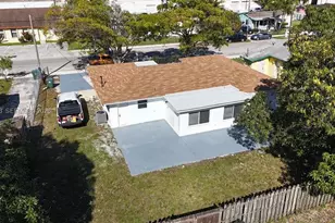 2036 NW 28th St, Oakland Park, FL 33311 - Photo 34