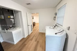 2036 NW 28th St, Oakland Park, FL 33311 - Photo 28