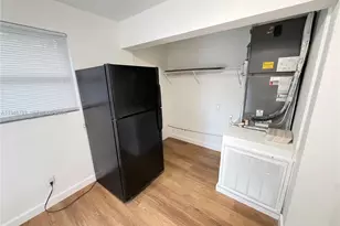 2036 NW 28th St, Oakland Park, FL 33311 - Photo 26