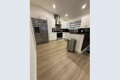 1040 NW 127th Pl #1040, Miami, FL 33182 - Photo 6