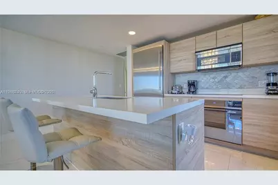 16385 Biscayne Blvd #1415, North Miami Beach, FL 33160 - Photo 4