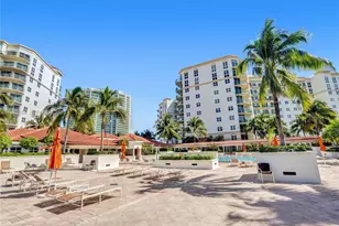 20000 E Country Club Dr, Aventura, FL 33180 - Photo 46