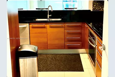 253 NE 2nd St #3903, Miami, FL 33132 - Photo 6