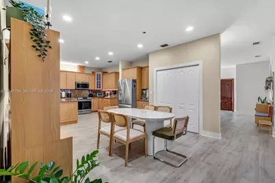 8781 NW 148th Ter, Miami Lakes, FL 33018 - Photo 16