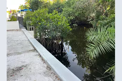 56 Cardinal Dr, Other City - In The State Of Florida, FL 33917 - Photo 26