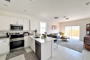 11880 NW 46th St, Coral Springs, FL 33076 - Photo 8