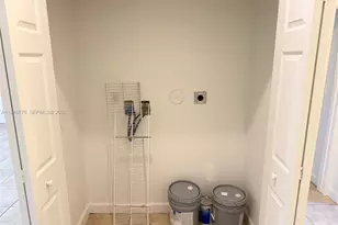 7720 NW 8th Ave, Miami, FL 33150 - Photo 10