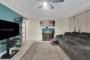 6 Spinning Wheel Ln, Tamarac, FL 33319 - Photo 14