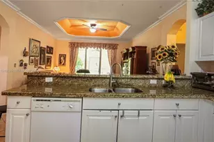 2103 NE 38th Rd, Homestead, FL 33033 - Photo 8
