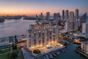 250 174th St, Sunny Isles Beach, FL 33160 - Photo 30