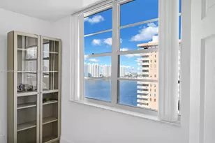 250 174th St, Sunny Isles Beach, FL 33160 - Photo 24