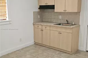 10351 SW 49th St, Miami, FL 33165 - Photo 18