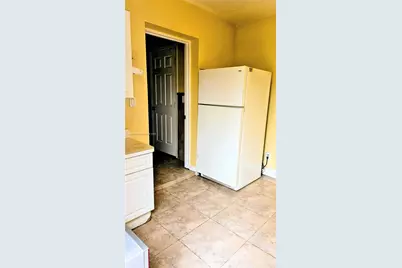 10351 SW 49th St #Main, Miami, FL 33165 - Photo 12