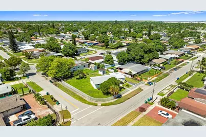 18800 NW 39th Ct, Miami Gardens, FL 33055 - Photo 28
