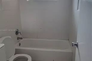 1350 NE 119th St, Miami, FL 33161 - Photo 10