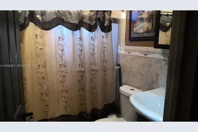 2930 NW 87th Ter, Miami, FL 33147 - Photo 10