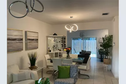 484 NE 4th Ave, Florida City, FL 33034 - Photo 4