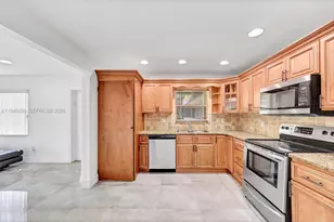 4530 SW 54th St, Dania Beach, FL 33314 - Photo 12