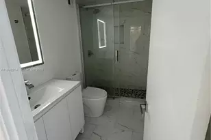 400 Kings Point Dr, Sunny Isles Beach, FL 33160 - Photo 22