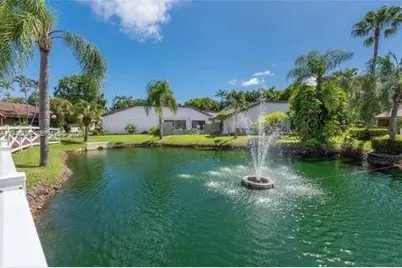 601 Leslie Dr #601, Hallandale Beach, FL 33009 - Photo 8